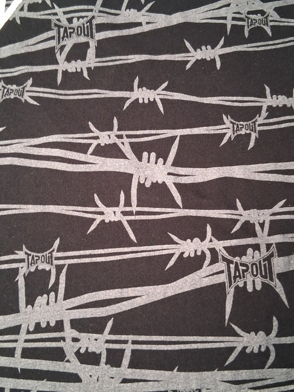 Vintage Y2K Tapout Shirt Women Small Black Barb Wire All Over Print Fighting MMA - Picture 11 of 12